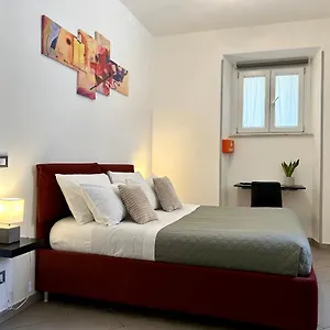 Appartamento Maison Latina, Roma